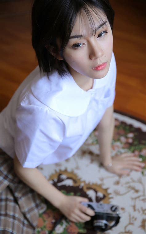 京多安社媒晒与加拉塔萨雷签约照片，税后年薪450万欧